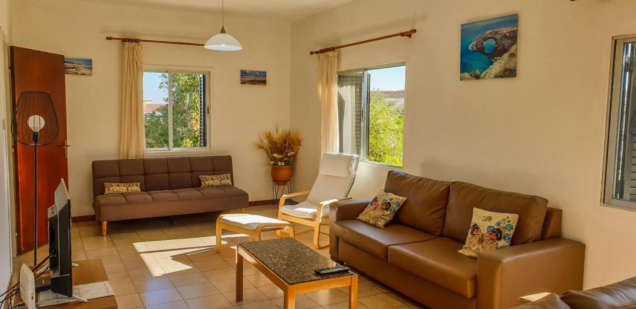 Yiangos House Villa เนโอโชริโอ ภายนอก รูปภาพ